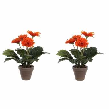 2x stuks gerbera kunstplanten oranje in keramiek pot h35 cm