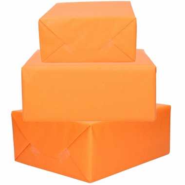 6x rollen kraft inpakpapier oranje 200 x 70 cm