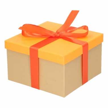 Kado doosjes neon oranje met oranje strik 16 cm vierkant