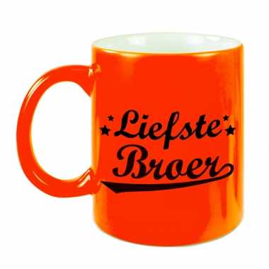 Liefste broer cadeau mok / beker neon oranje 330 ml - verjaardag / bedankt cadeau