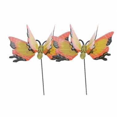 Set van 2 gele/oranje metalen tuindecoratie vlinder op stok 17 x 60 cm