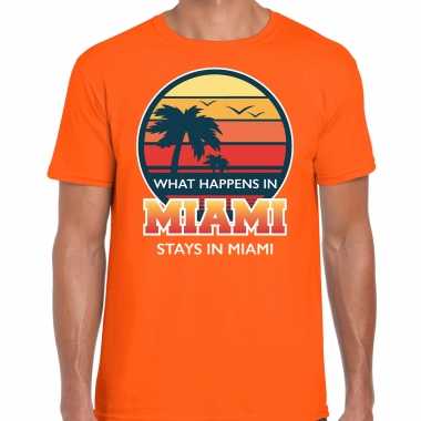 What happens in miami stays in miami shirt beach party / vakantie outfit / kleding oranje voor heren