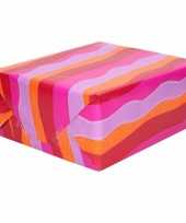 1x rollen verjaardag kadopapier golven in roze paars oranje rood 200 x 70 cm cadeaupapier