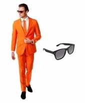 Carnavalskostuum oranje heren pak 46 s met gratis zonnebril