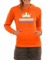 Oranje koningsdag met een kroon hooded sweater dames