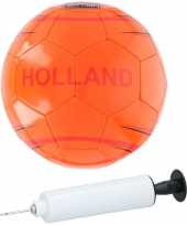 Oranje voetbal holland 21 cm inclusief pomp en net